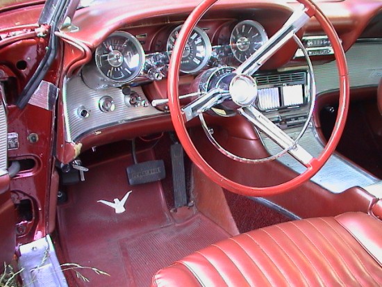 T-Bird200142.JPG